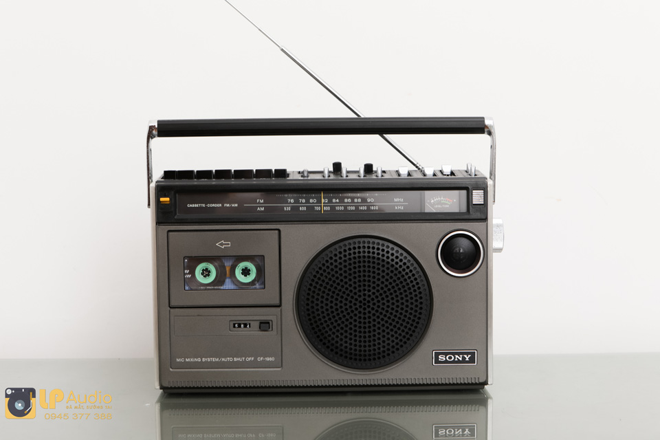 SONY CF-1980☆ Sony CF-1980 Mark5 Mono CassetteRecorder 5.7W Output FM AM