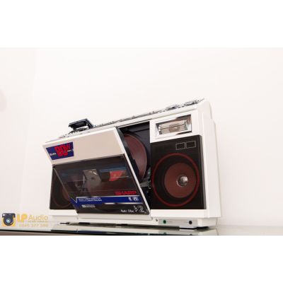 Đài radio cassette đĩa than SHARP VZ-V2