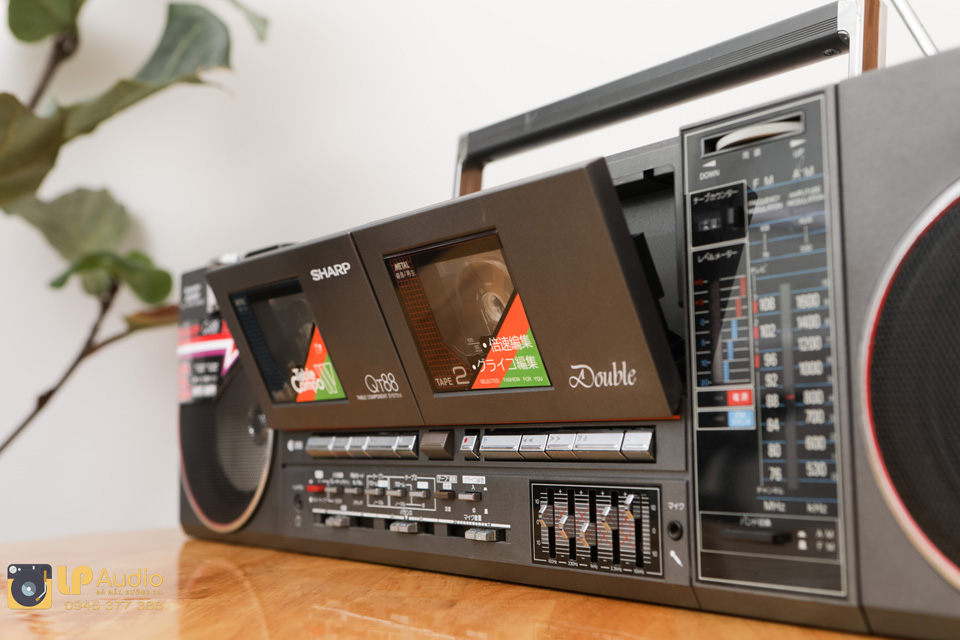 SHARP QT88 ラジカセ Radio Cassette SHARP QT-88 SHARP QT88 ラジカセ Radio Cassette SHARP QT-88