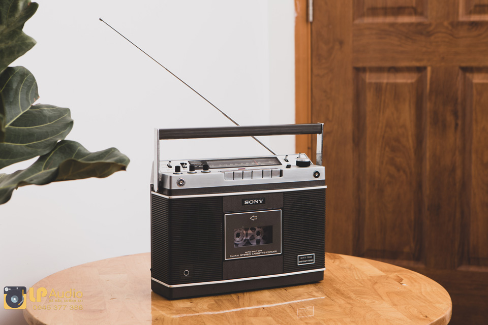 Radio cassette SONY CF-2550