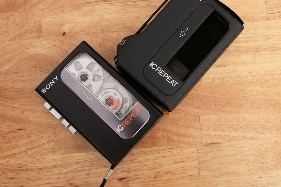 Cassette cầm tay Sony TCM-R2