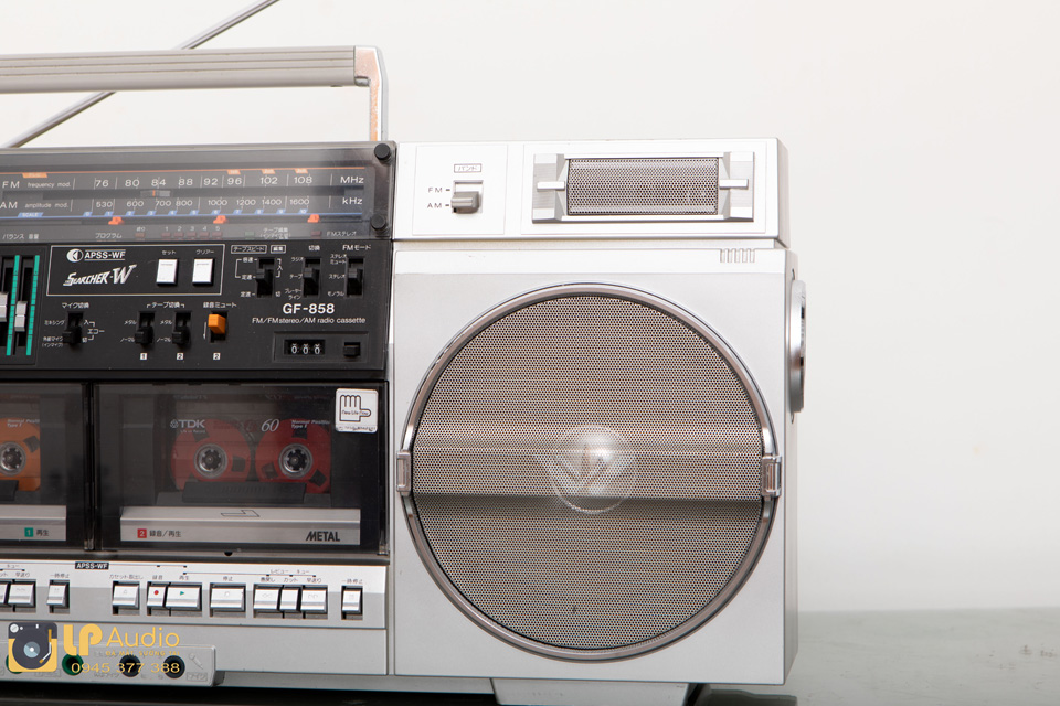 RADIO CASSETTE SHARP GF-858